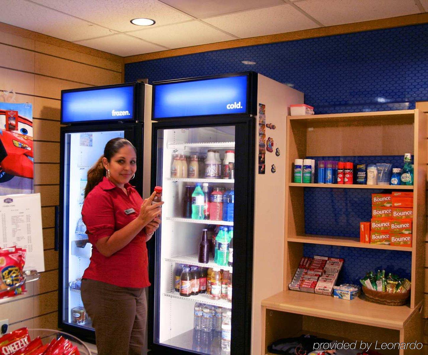Hampton Inn & Suites Anaheim Garden Grove Létesítmények fotó