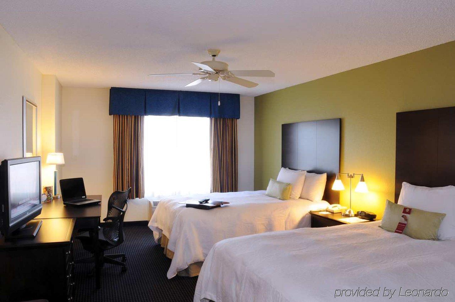 Hampton Inn & Suites Anaheim Garden Grove Szoba fotó