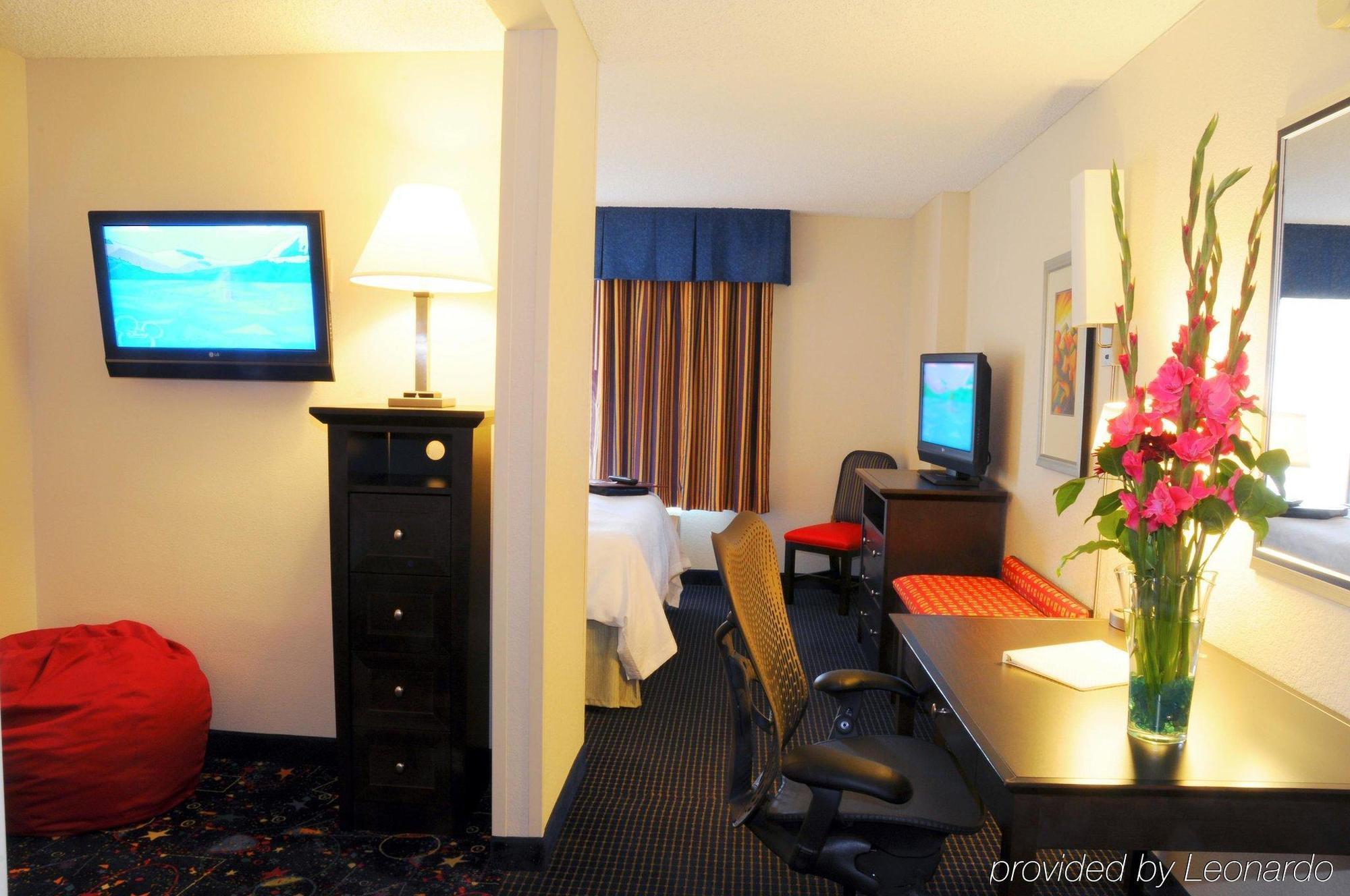 Hampton Inn & Suites Anaheim Garden Grove Szoba fotó