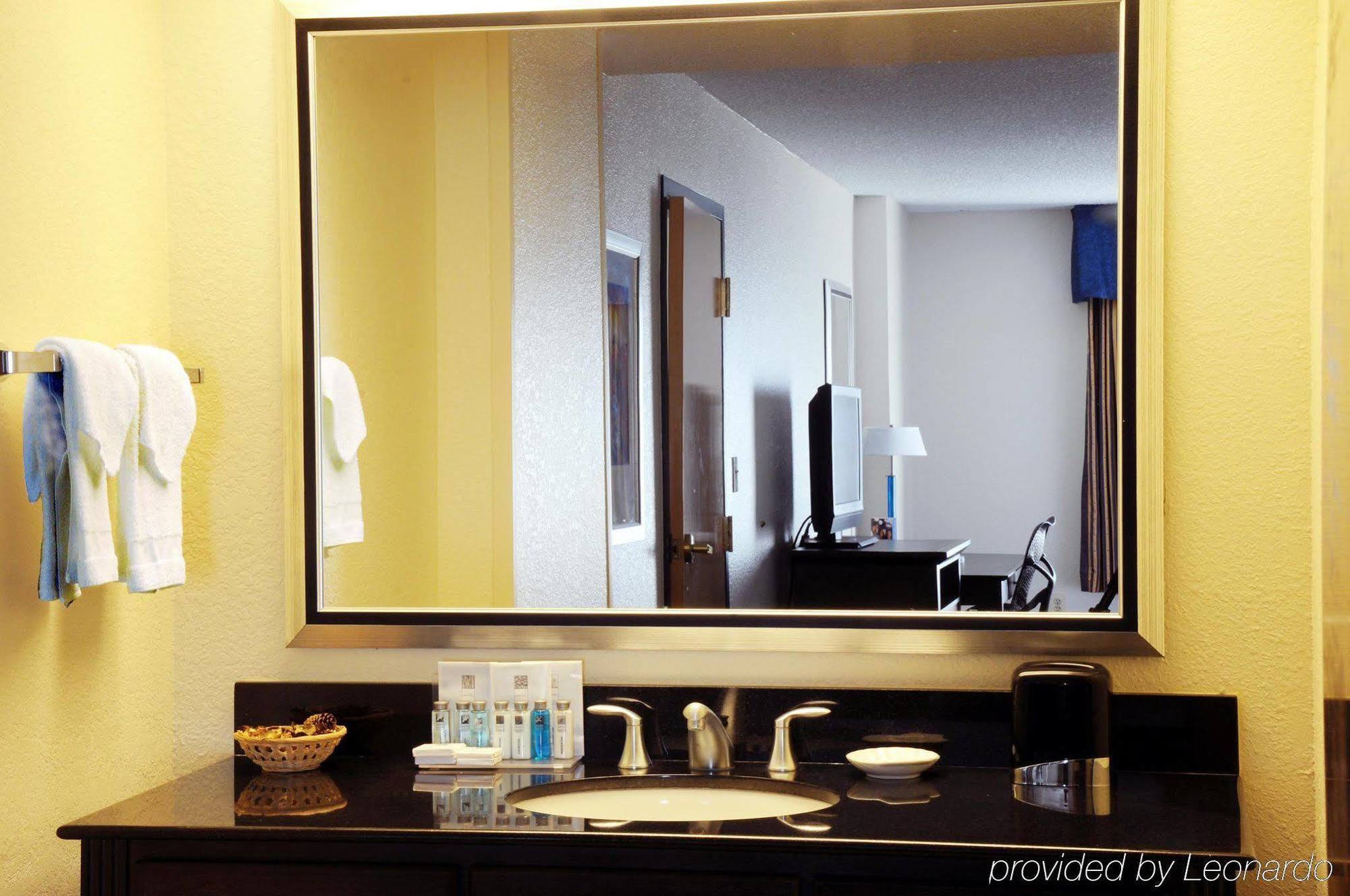 Hampton Inn & Suites Anaheim Garden Grove Szoba fotó